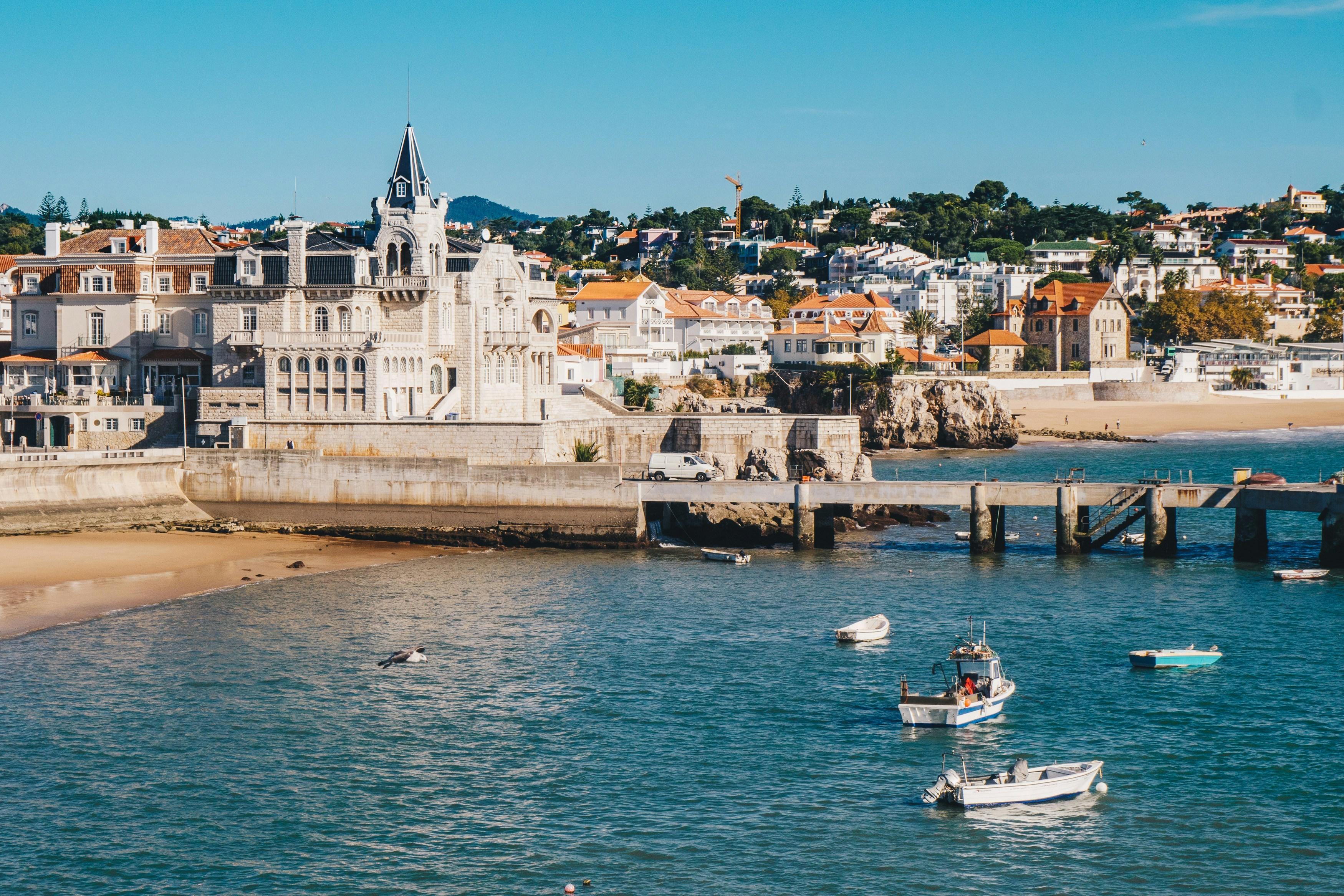 Barcos na baía de Cascais